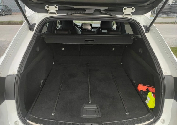 Toyota Corolla cena 96600 przebieg: 122362, rok produkcji 2020 z Młynary małe 379